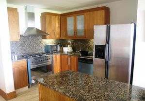 Los-Altos-Club-Kitchen